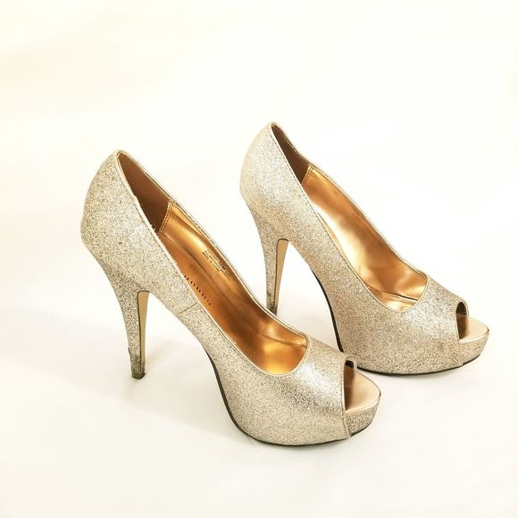 gold heels size 10